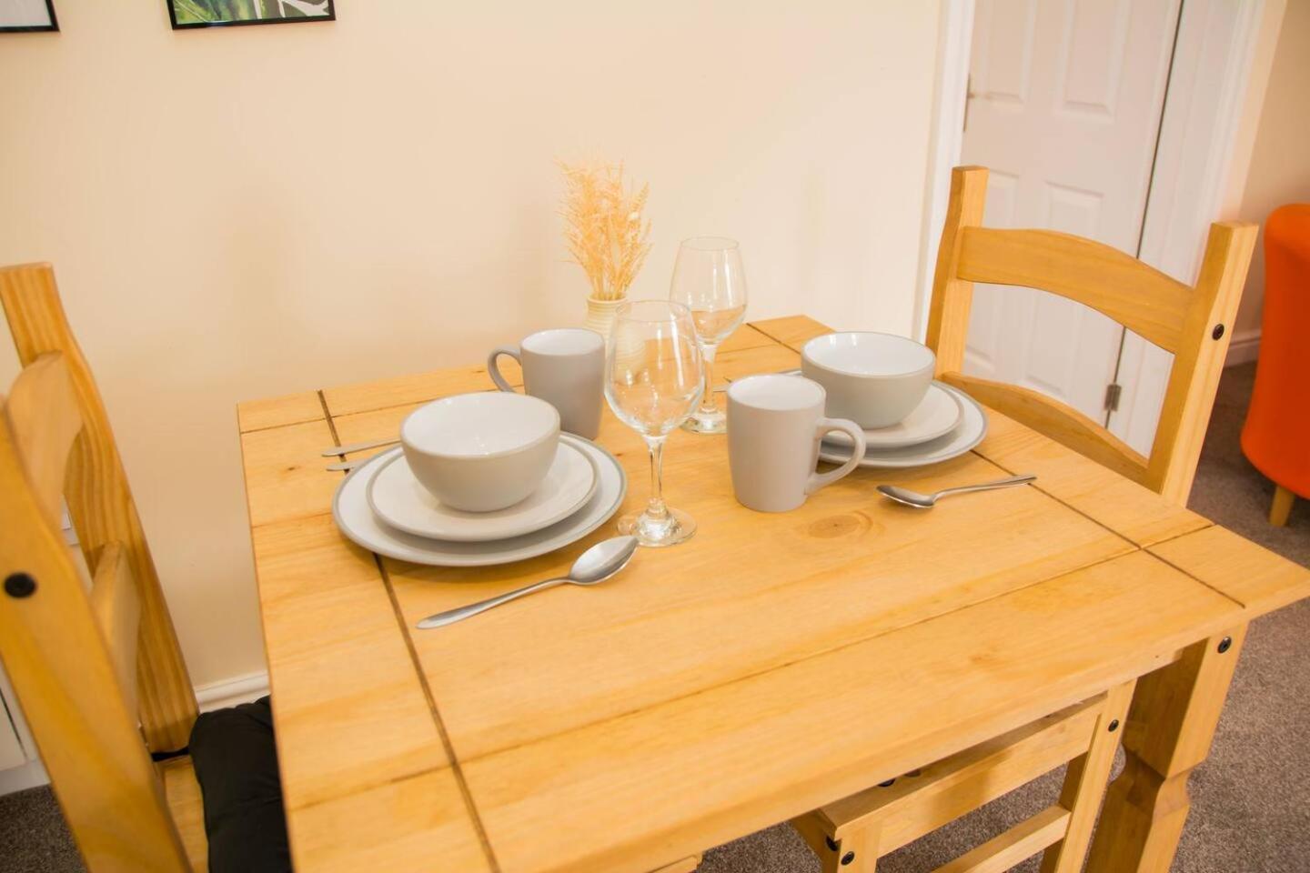 Ferienwohnung Orange Lilly In Stroud With Free Parking Exterior foto